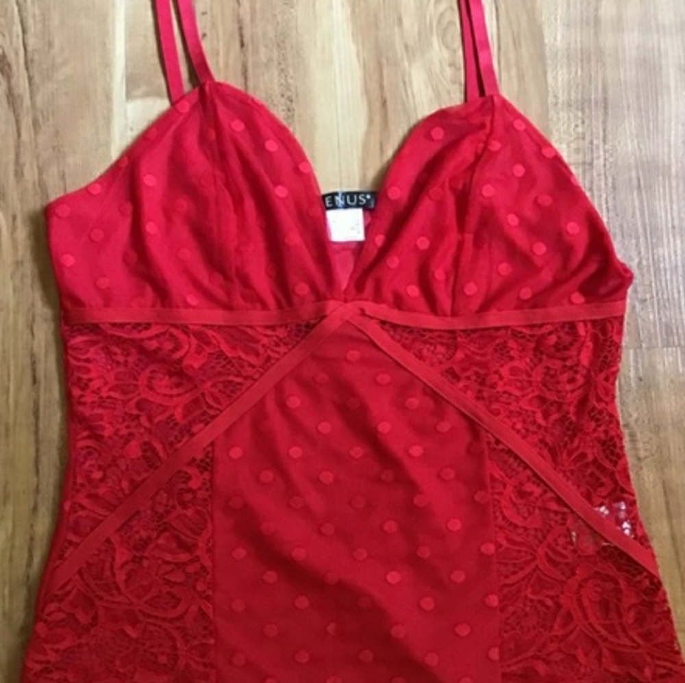 Red lace tank